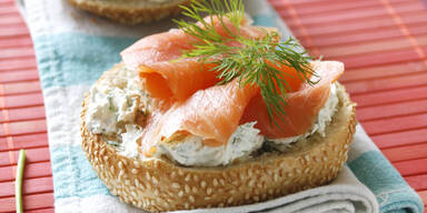 Sesambagel mit Graved Lachs