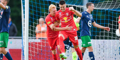 Benjamin Sesko (Red Bull Salzburg) jubelt über seinen Treffer im ÖFB-Cup