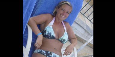 Sex-Lehrerin masturbiert Schüler drei Mal im Flugzeug