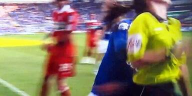 Linienrichterin abgeschossen