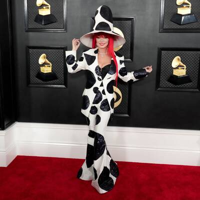 Amanda Reifer mit Turbo-Frisur