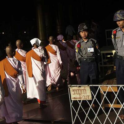 Burma feiert wieder die 