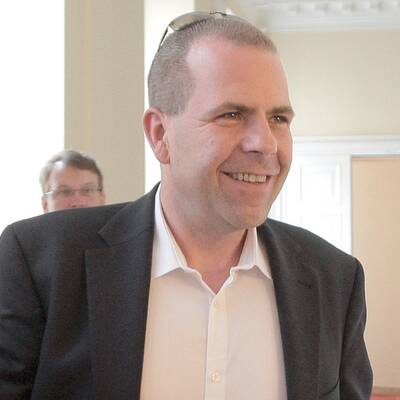 Ruth Elsner, Ehefrau