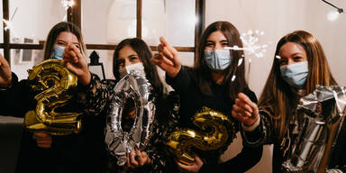 Silvester-Trag&ouml;die: Acht Teenies nach Party tot | Rauchgas-Vergiftung