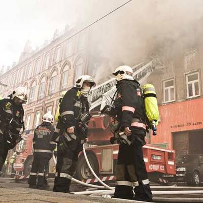 Wiener nach Brand in Lebensgefahr