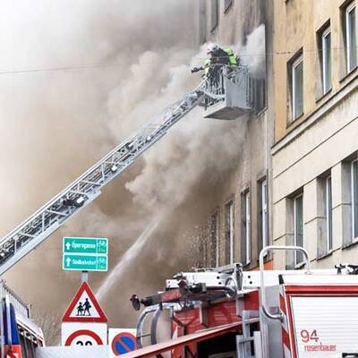 Wiener nach Brand in Lebensgefahr