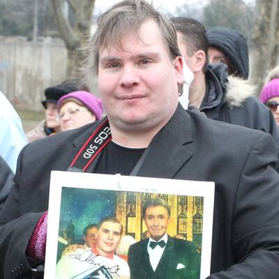 Die Aufbahrungshalle 2