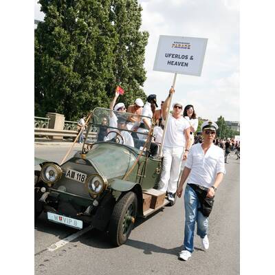 Tausende feiern Homosexuellen- und Transgender-Demo.