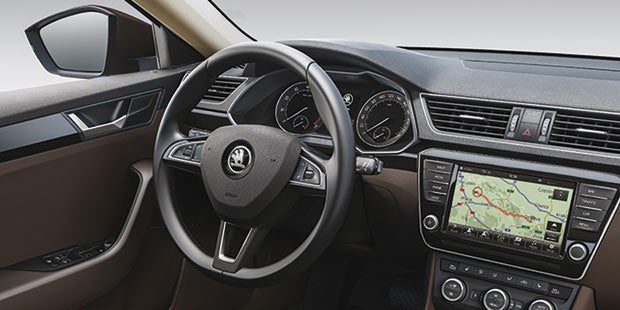 Neuer Superb kommt mit Edel-Cockpit