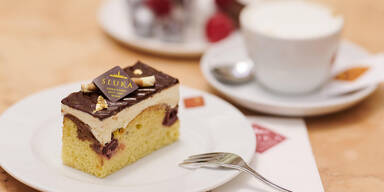 Donauwelle: Die Torte f&uuml;r das Strauss-Jahr bei Sluka