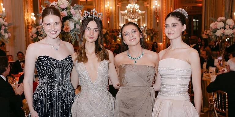 Am exklusivsten Ball der Welt zeigt sich die nächste Generation der High Society