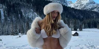 Rosie Huntington-Whiteley bringt im Austro-Urlaub den Schnee zum Schmelzen