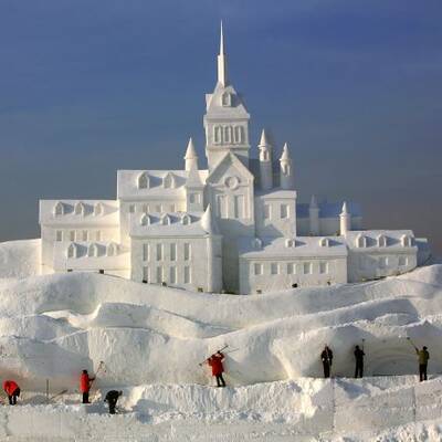 20. Schneeskulpturen-Ausstellung