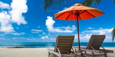 Strand-Besucherin von Sonnenschirm aufgespie&szlig;t &ndash; tot