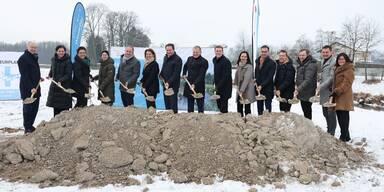 Spartenstich mit Wasserminister Norbert Totschnig