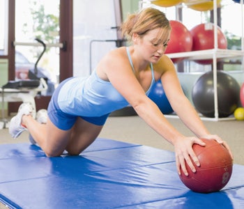 Sport aktiviert den Stoffwechsel und wirkt gegen Cellulitis.