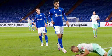 Ludwig Augustinsson beim spucken