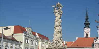 StPoeltenHauptplatzTorner00