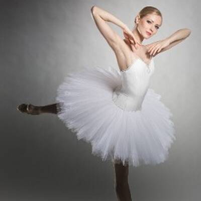 Rihanna - Queen of Downloads