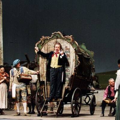 Rihanna - Queen of Downloads