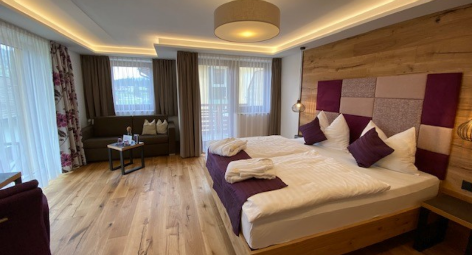 Skilegende David Zwilling zu Gast bei „Stark in den Tag“ im Wellnesshotel Gutjahr