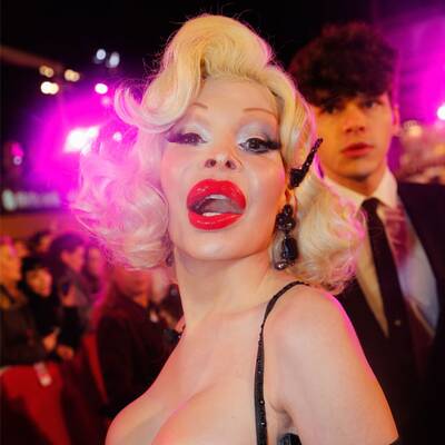 Die Stars am Magenta Carpet