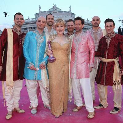 Die Stars am Magenta Carpet