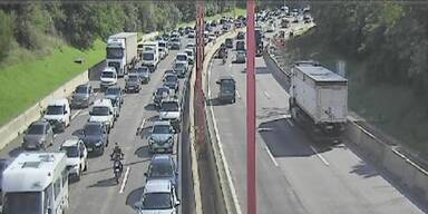 Motorradfahrer verletzt: Stau auf Südosttangente