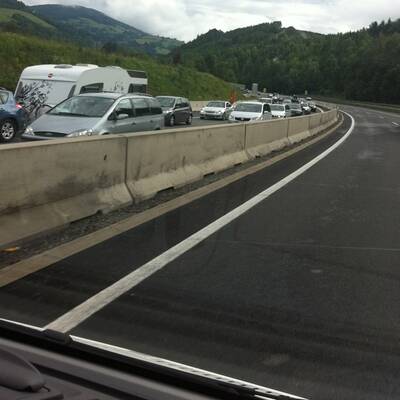 Mega-Pfingststau auf der Tauernautobahn