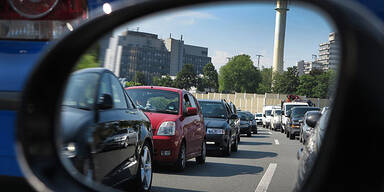 Pfingstverkehr: &Uuml;berall Staus!