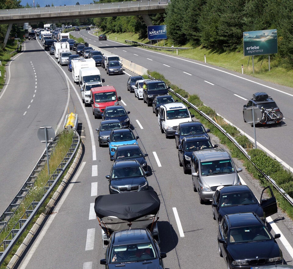 Nichts geht mehr! Stau-Chaos in Richtung Süden