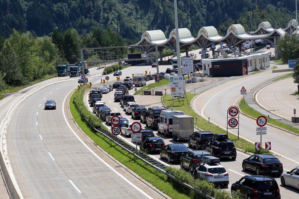 Nichts geht mehr! Stau-Chaos in Richtung Süden