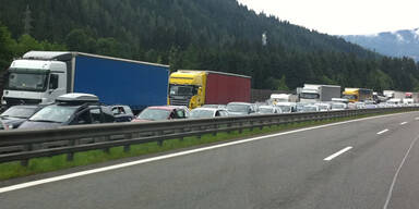 Mega-Pfingststau auf der Tauernautobahn