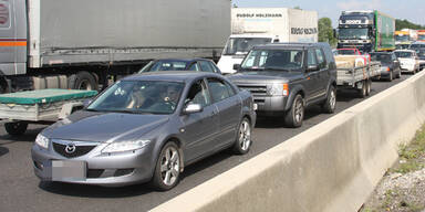 Super-Stau: Volksanwalt schl&auml;gt Alarm