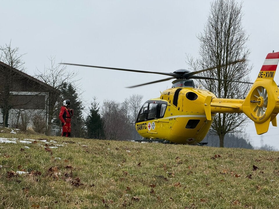 Stephanshart: Schwierige Personen-Rettung in Waldgebiet