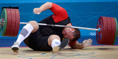 Gewichtheber Steiner setzt Karriere fort