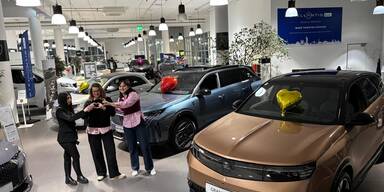 Stellantis &YOU Wien lädt zum Speeddating im Autohaus