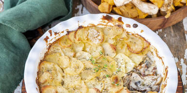 Erbsen-Zucchini- Auflauf mit Faschiertem