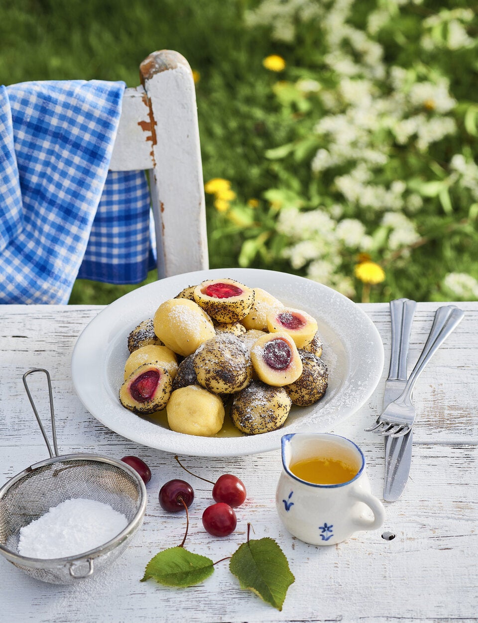 Diese Rezepte werden Sie lieben: Köstliche Knödel mit fruchtigem Kern