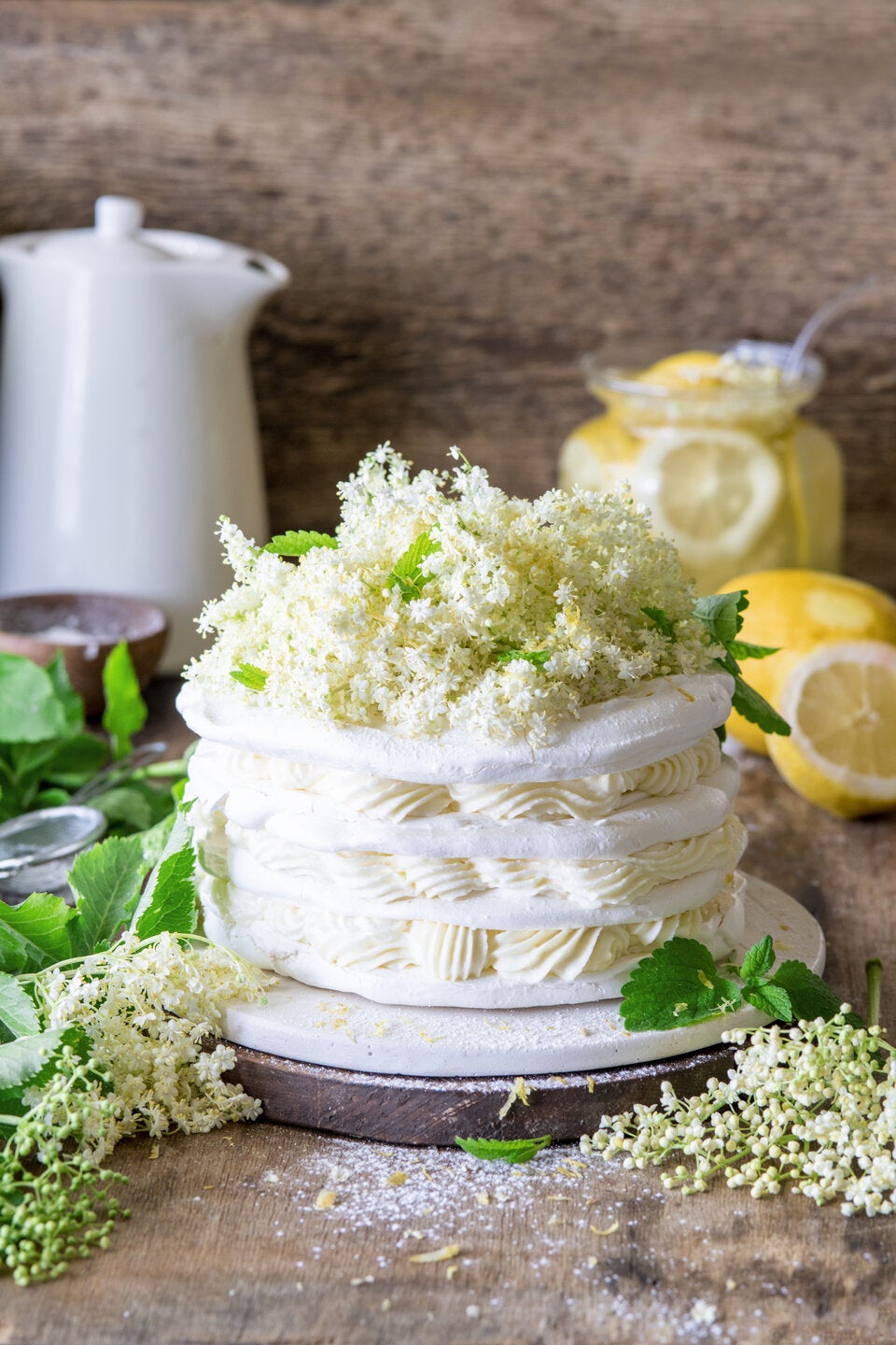 So schmeckt der Frühsommer: Himmlische Desserts mit Holunderblüte