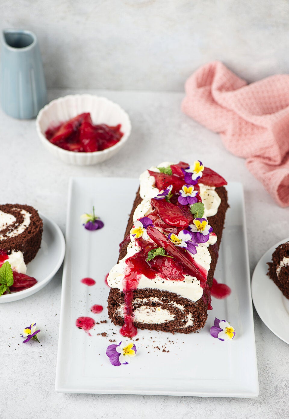 Fruchtig & Süß: Die besten Rhabarber-Desserts zum Nachmachen