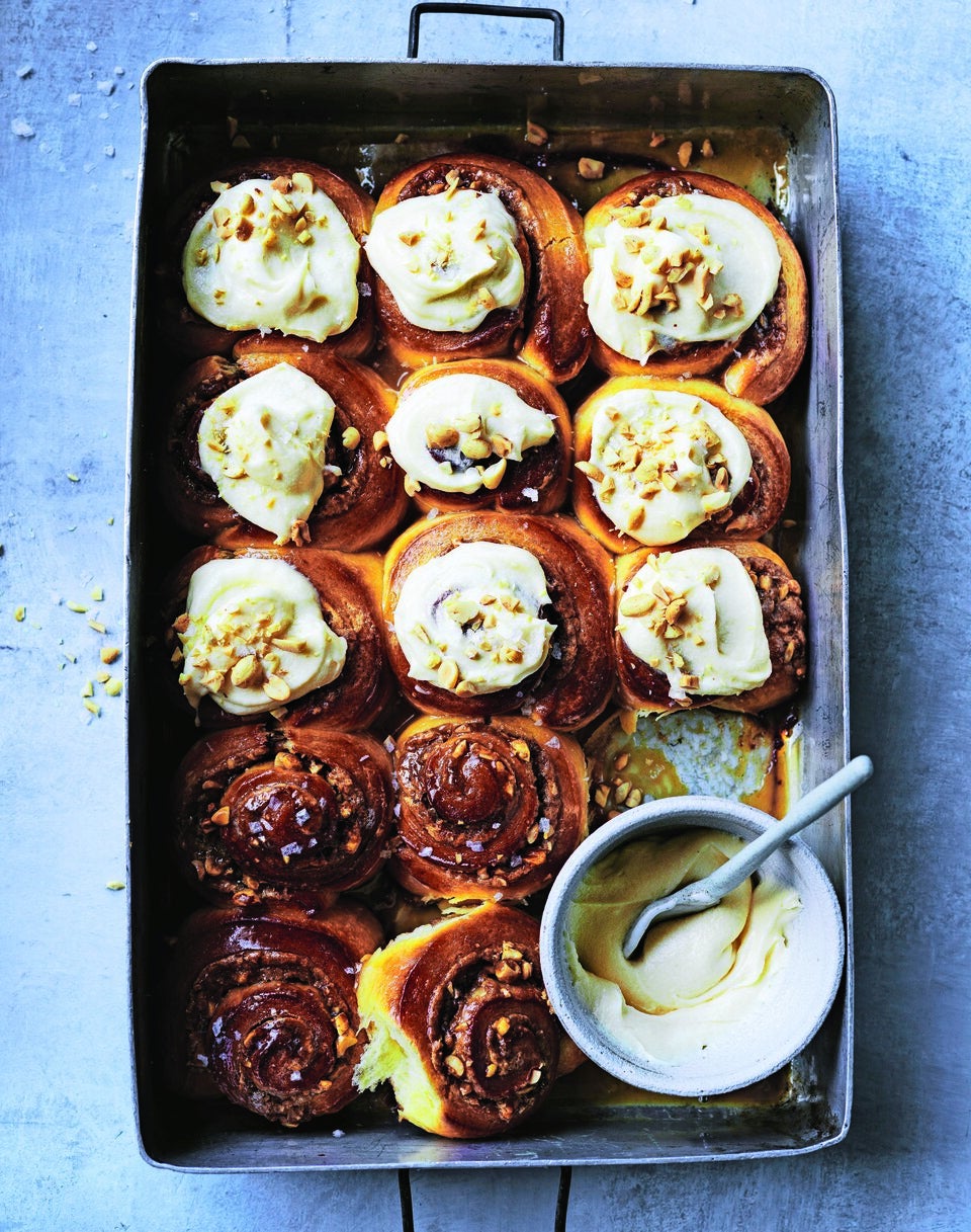 Süßes mit salziger Note: Chocolate Cookies, Schokoladentarte & Erdnuss-Schnecken