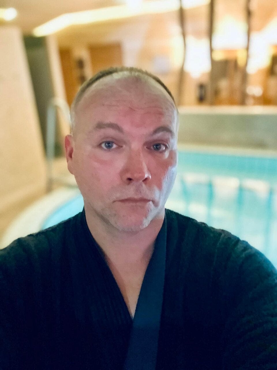 Thomas Stipsits sorgt mit neuem Look für Besorgnis