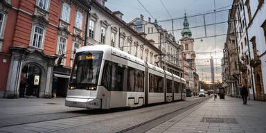 Symbolfoto Stra&szlig;enbahn Graz