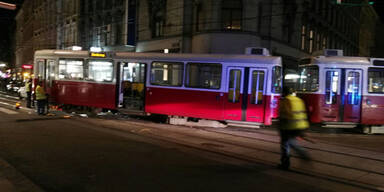 Straßenbahn am Elterleinplatz entgleist