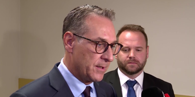 Strache im Prikraf-Prozess freigesprochen.png