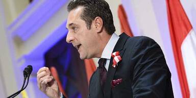 Strache teilt kräftig aus