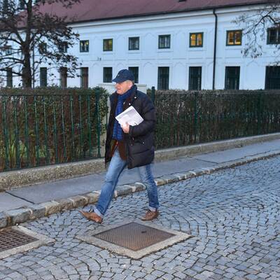Strasser auf dem Weg zur Arbeit