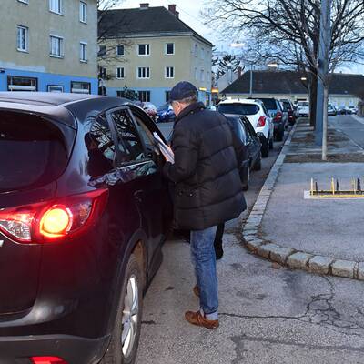 Strasser auf dem Weg zur Arbeit