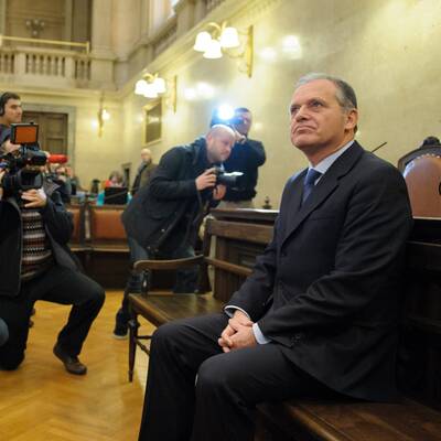 Am Montag wurden die beiden britischen Journalisten befragt